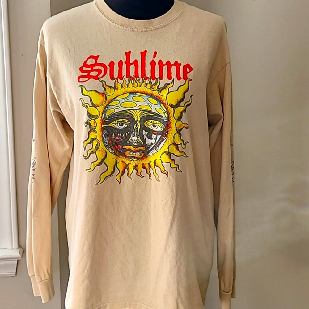 Vintage Sublime 40oz to Freedom LS Concert Shirt Size M. Urban Outfitter Vibes